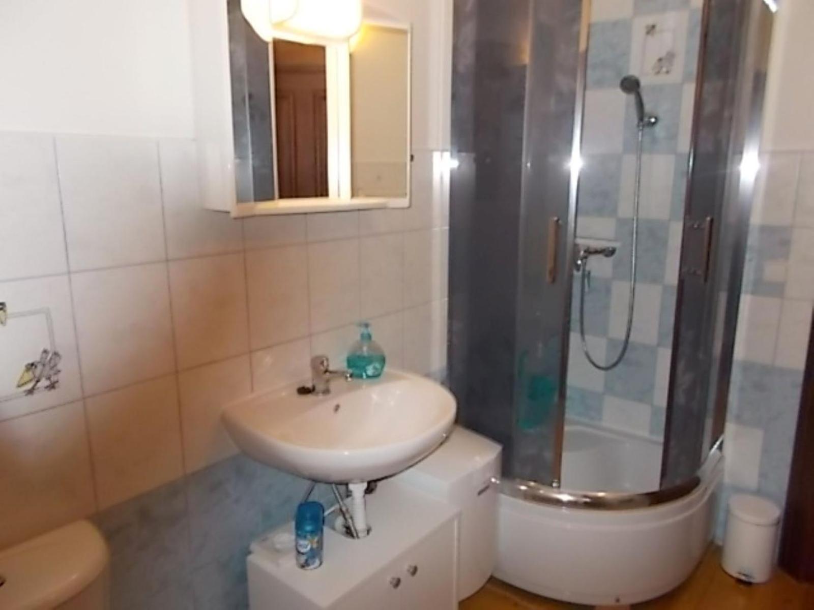 U Dvou Lipek Pod Broumovskymi Stenami Esterno foto